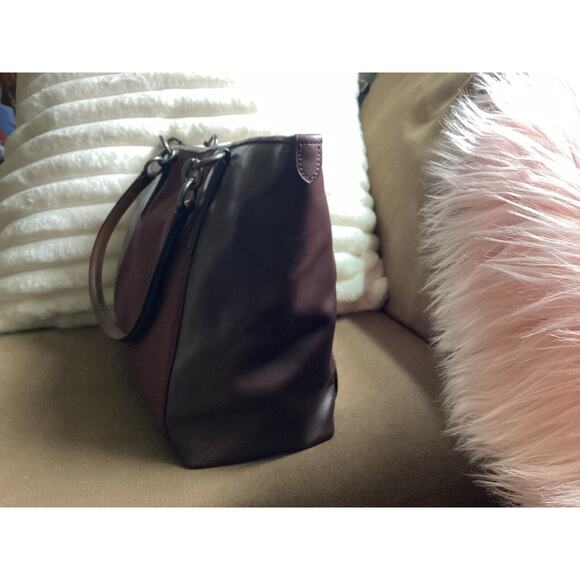 🖤❤️ Coach Ava Legacy Jacquard Oxblood Milk Tote F57246 🖤❤️ - Picture 6 of 10